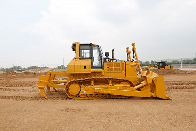 Бульдозер SEM 826D