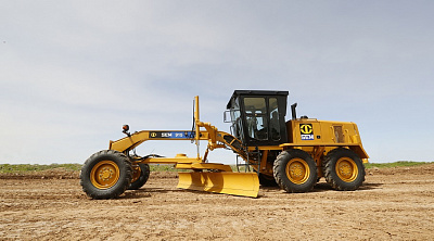 Автогрейдер SEM 915